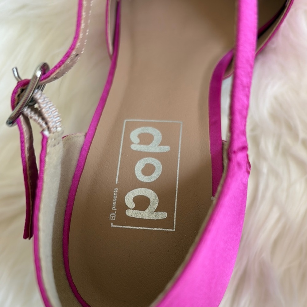 Pop Pink T-Strap Heels with Block Heel - Picture 6 of 9